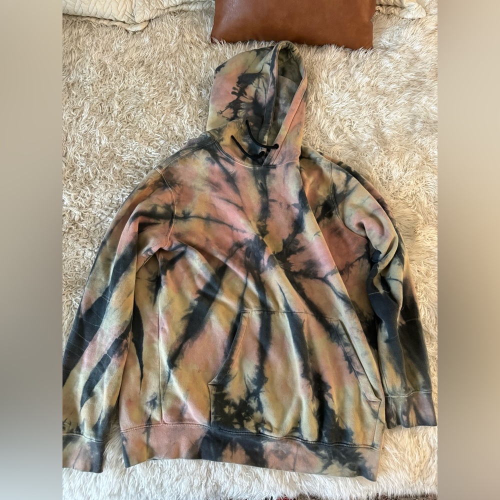 Mens tie dye sweatshirt. Size XL